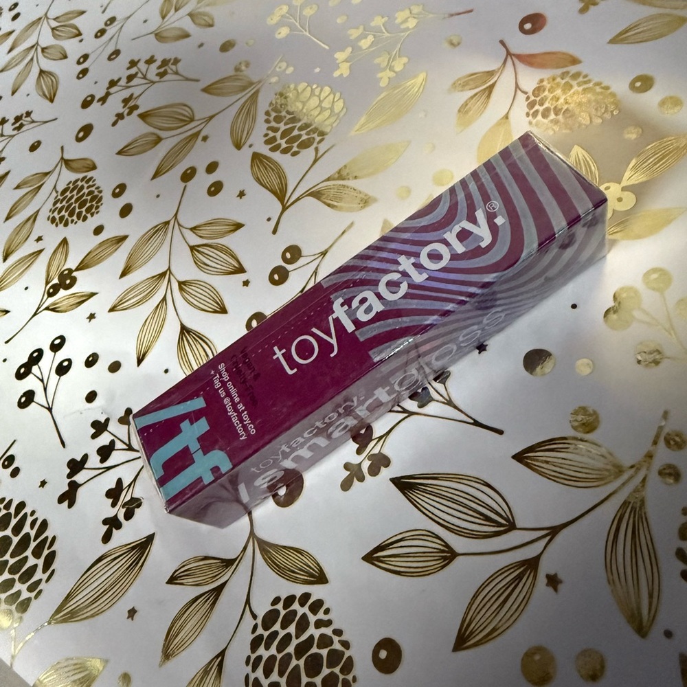 Toy Factory Smart Gloss - Bold Red - Picture 4 of 4